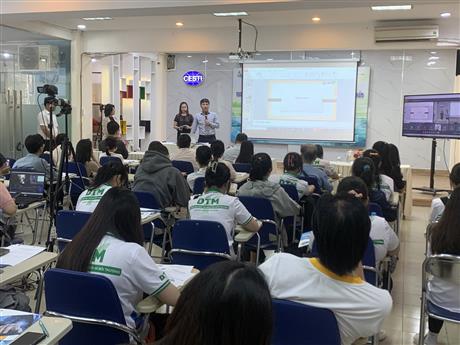 Quan trắc tự động, liên tục chất lượng không khí và khí thải trong sản xuất công nghiệp